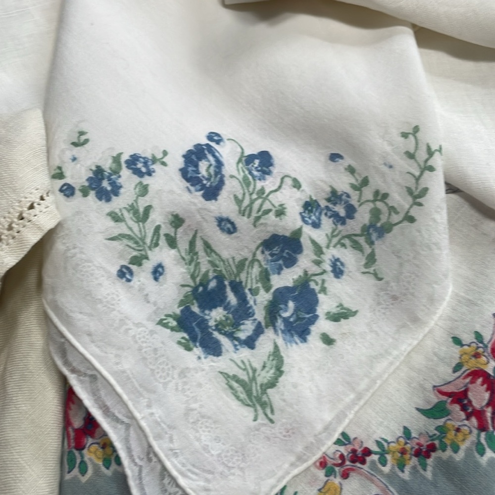 Vintage Handkerchief bundle Linen Cotton embroidered - Picture 7 of 13